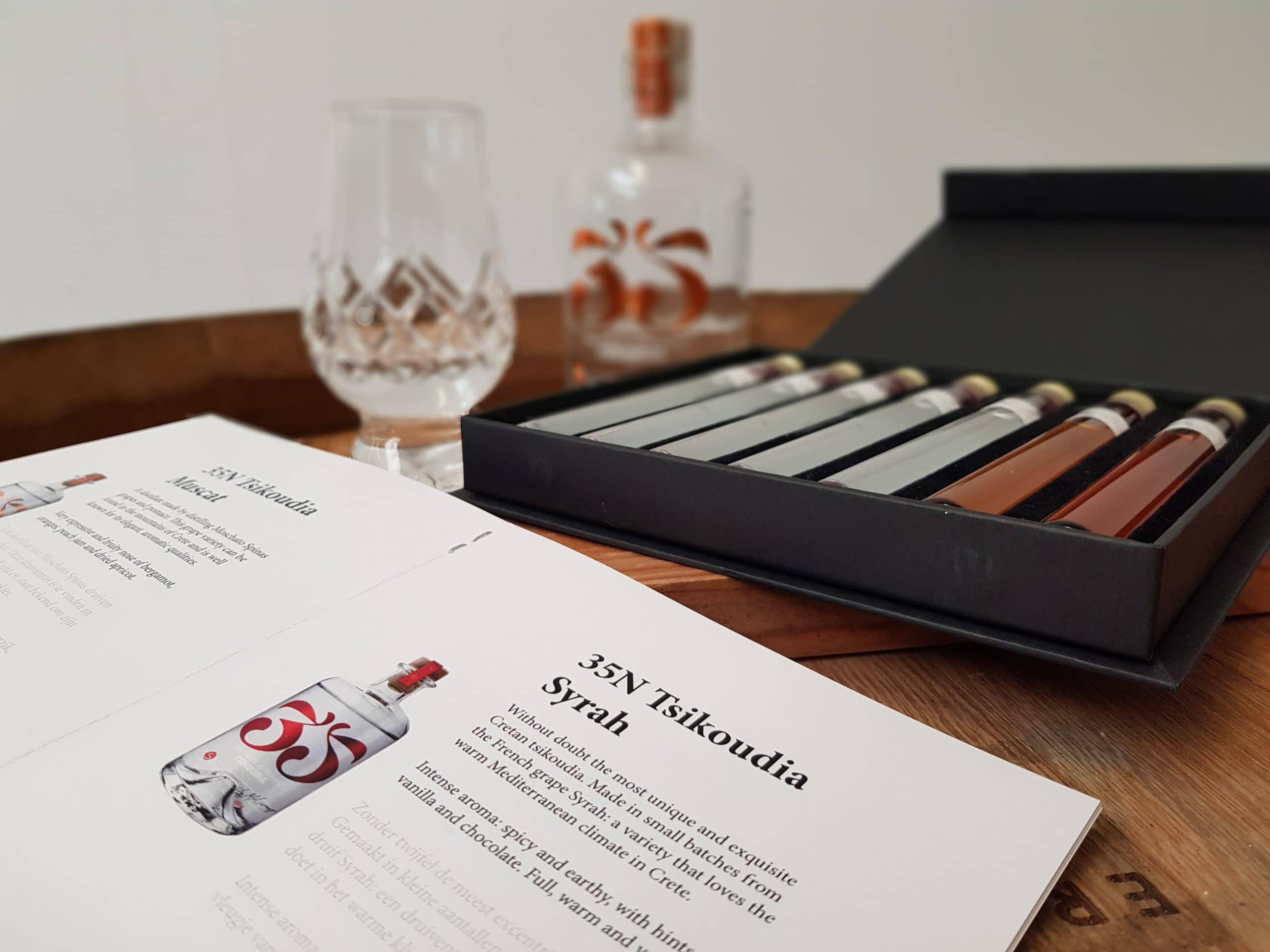 Grieks Distillaten Proefpakket - 7 tubes - Luxe cadeaubox